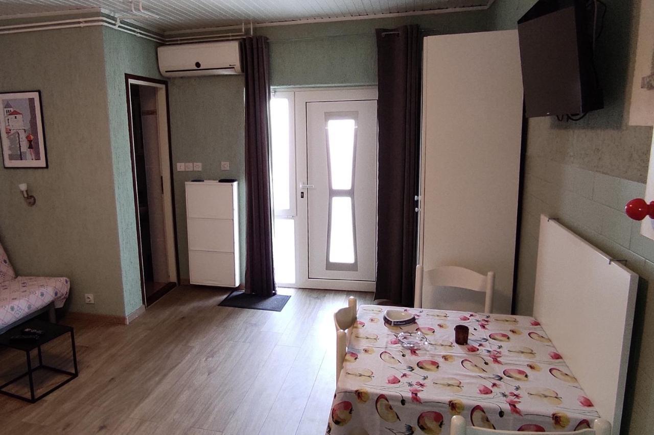 Studio Punat 5410A Exterior photo